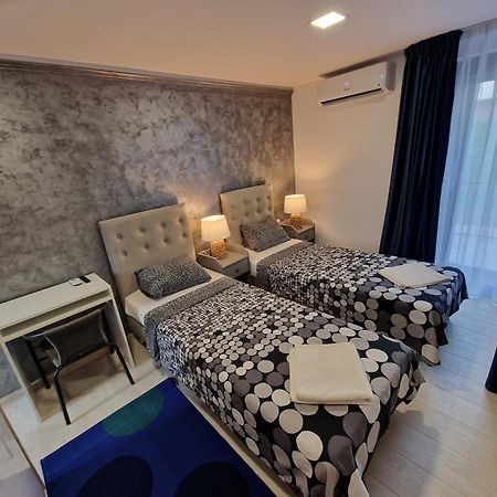 Alex Residence Otopeni Dış mekan fotoğraf